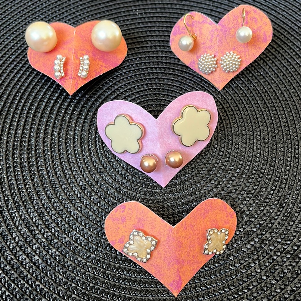 7 Brand New Quality Pairs of Earrings🤍